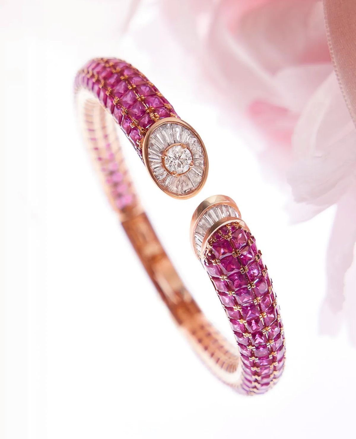 Luminous Polki Bangle