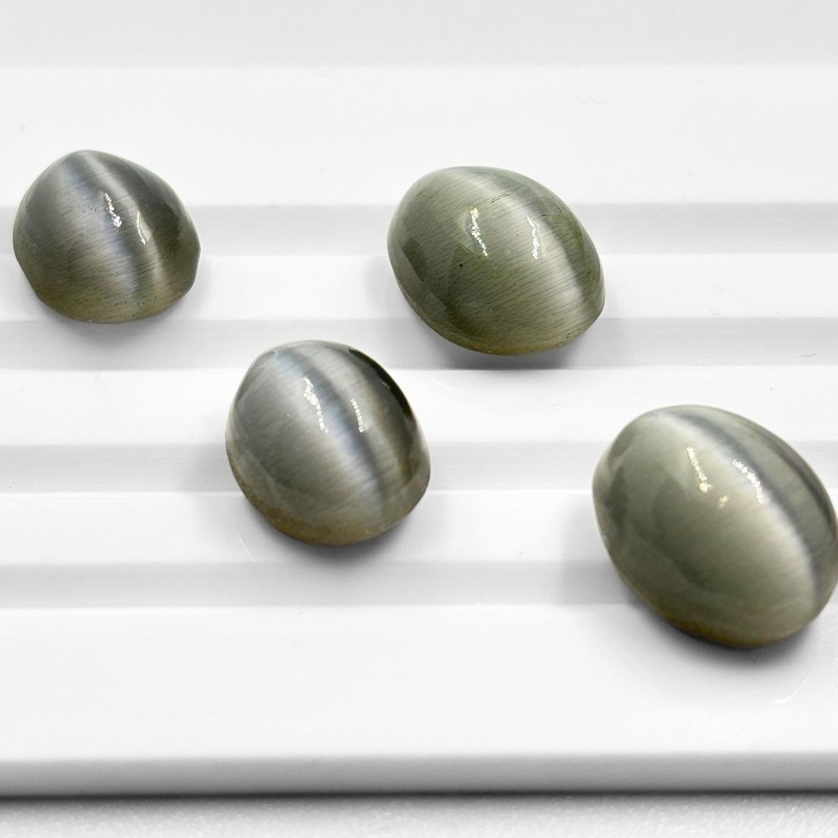 Classic Lehsunia Gemstone