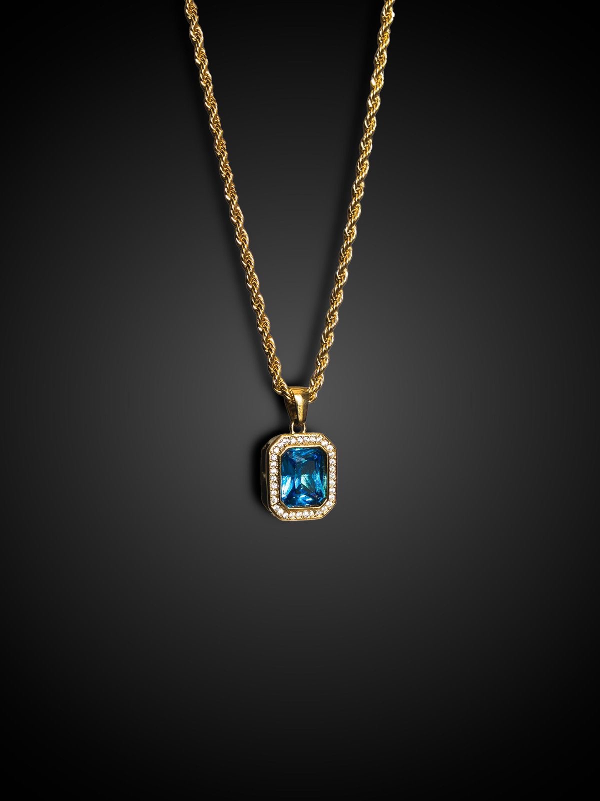 Minimalist Curve Necklace