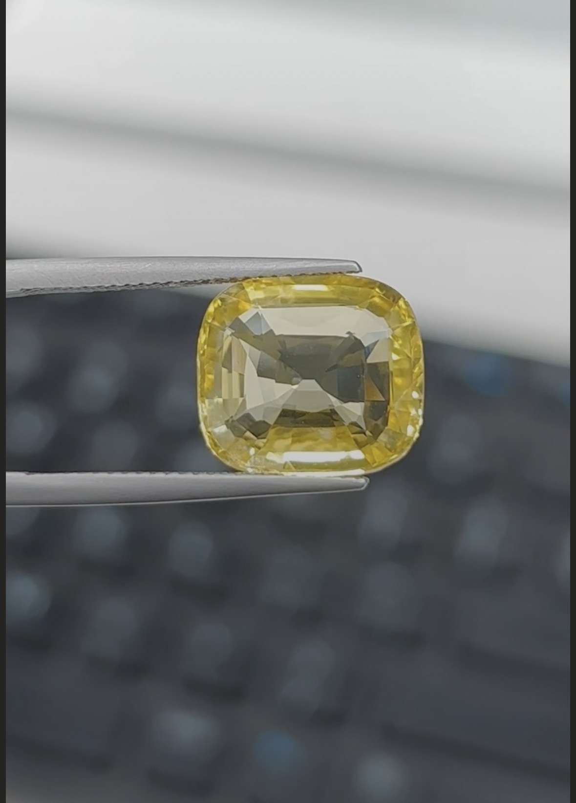 Ethereal Gold Sapphire